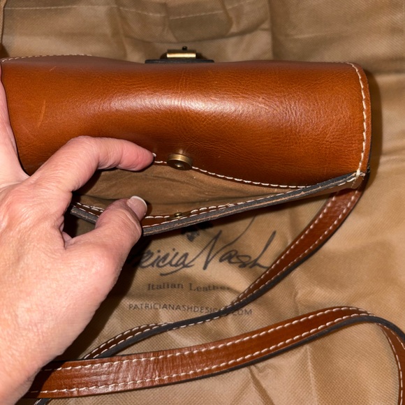 Patricia Nash Brown Crossbody Bag - Picture 9 of 10